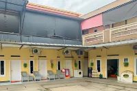 Hotel Kita Syariah RedPartner Tanggeung Hotel dekat Curug Ceret (Naringgul)