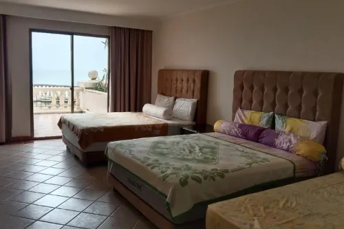 2 Br  Executive Room Beach View Apartemen Marbella Anyer