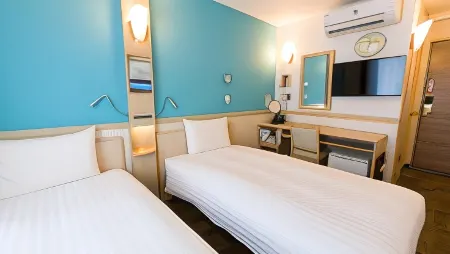 Toyoko Inn Nara Oji Eki Minami Guchi