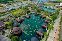 Boat House Boutique Riverside Hotels in Sai Noi District