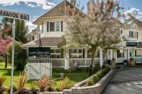 Inn on Canyon Hotels in Radium Hot Springs