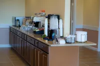 Express Inn & Suites - breakfast