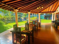 THE KINGS VILLA Hotel a Teldeniya