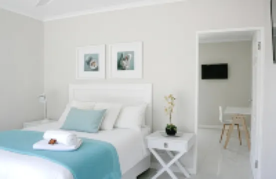 薩米特廣場酒店