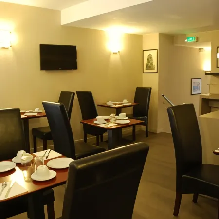 Ruthenium Hotel
