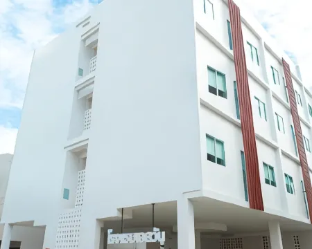 S1 トラン ホテル トランのホテル