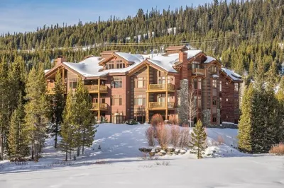 Location = Awesome! Plus a private Hot Tub! Hotels near Big Sky Resort
