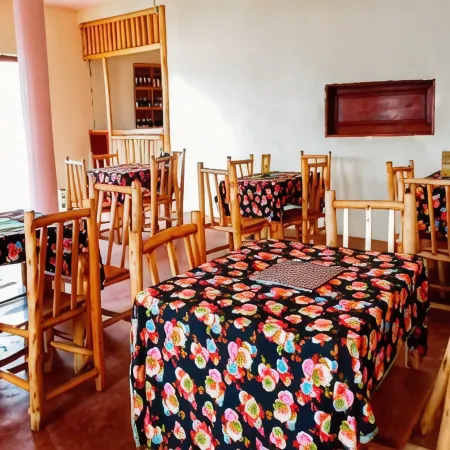 Nyamunyonyi Lake Resort