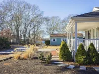 ★The Islander | Steps From Water, Fire Pit, AC★ Hotels in Mashpee
