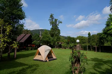 รูปภาพของบ้านไม้เคียงภู วังน้ำเขียว
