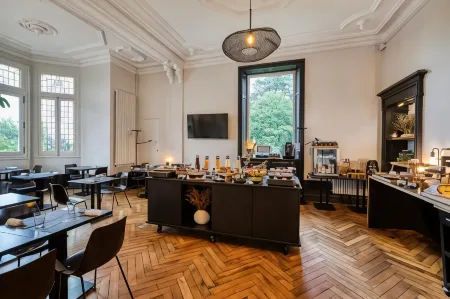 Le Château des Forges Отели в г. Сен-Сильвен-д'Анжу