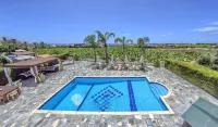 Family Villa Short Walk to Coral Bay Strip (5 Min) and Pub, Shops Etc - 3-Star