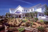 Blue Gate Garden Inn Hotels in LaGrange County
