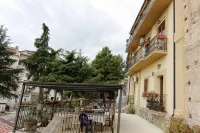 La Panoramica Hotels in Plataci