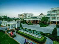 Krabi Front Bay Resort Các khách sạn ở thị trấn Krabi