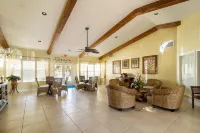 Precious Condo, 3 Blocks to Beach.. Happy Place! 墨爾本住宿飯店