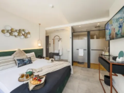 Luff Living - Adult Only