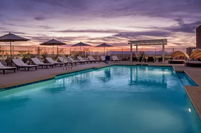 Marriott Phoenix Chandler Hotels near Chandler Park