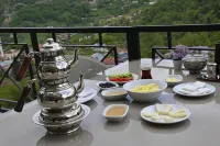 Alya Teras Otel