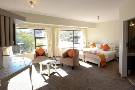 Hotel Thule Отели рядом с достопримечательностью «Joe's Beerhouse»