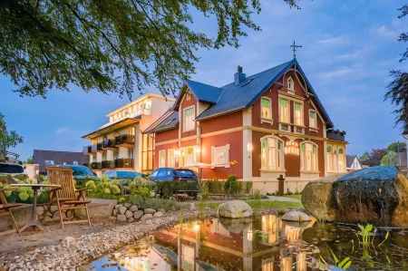 Parkhotel Jever Отели в г. Йевер