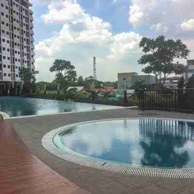 1Br with Working Space the Oasis Apartment Cikarang by Travelio Fitness & Recreational Facilities