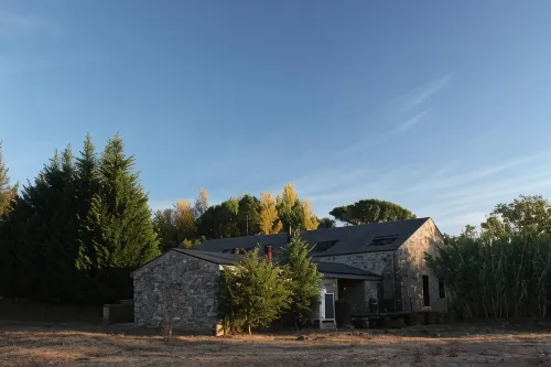 Acquavilla Hotels in Mata Mourisca
