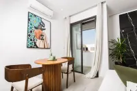 E24 Grand Luxe Tout équipé et Central Hôtels à proximité de : Gammarth marina