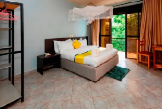 Sky Beach Hotel Hotels in Busiro