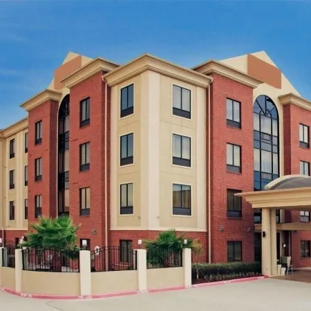 Aspen Grand Hotel LaPorte