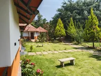 Nature Valley Homestay Near Annaporneshwari Temple Sirimane Falls附近的飯店