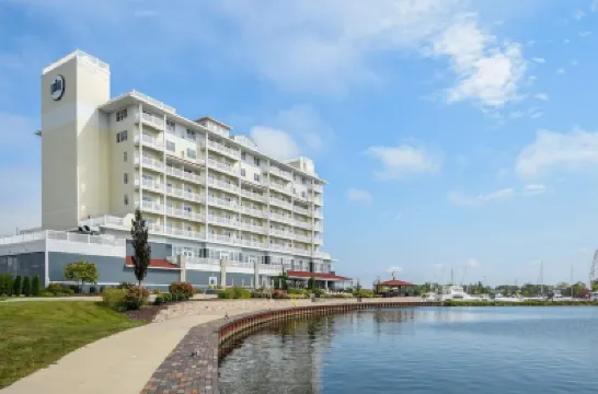 The Inn at Harbor Shores Hotels in 