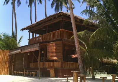 Jj's Backpackers Village