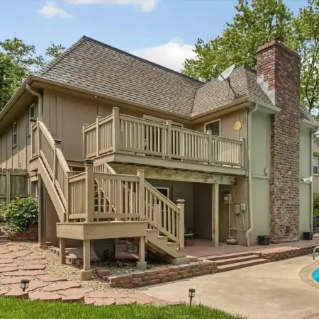 Spacious Home with Pool Hot Tub and Arcade Games . Great Quiet and Safe Location