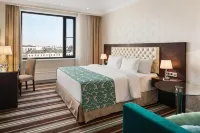 Отель Ramada by Wyndham, Казань-Центр Отели рядом со станцией Kazan railway station