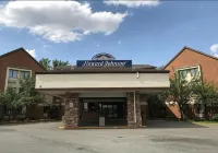 Howard Johnson by Wyndham Newark Airport