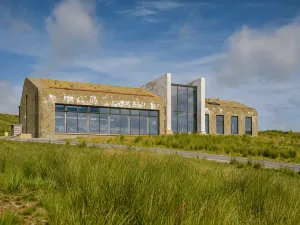 Bracken Hide Hotel