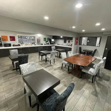 Countryside Inn & Suites Omaha East-Council Bluffs IA