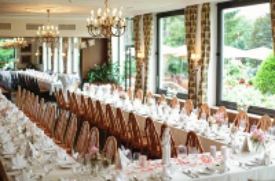 Hotel Brücklwirt Hotels in Oberaich