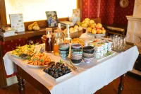 Felicin - Palazzo Boeri Panoramic Suites Hotels in Monforte d'Alba