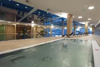 Lindner Hotel Bratislava - Pools