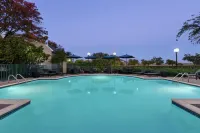 Addison Suites Hotel