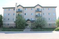 諾瑪德套房飯店 Walmart Fort Mcmurray Store附近的飯店