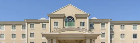 Lake Texoma Inn and Suites