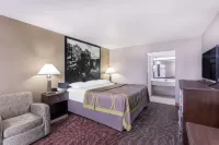 Super 8 by Wyndham Locust Grove - 2-Star