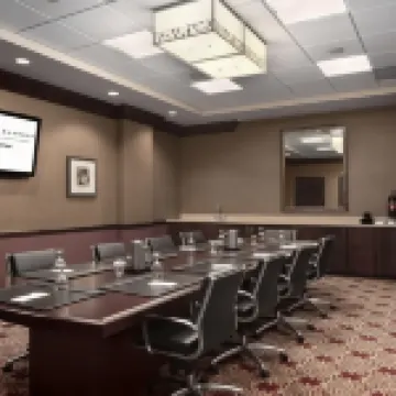 Embassy Suites by Hilton St. Louis Downtown