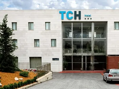 TCH Hotel Отели в г. 