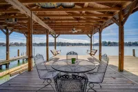 Lake Sinclair Retreat w/ Big Water Views & Dock! - 3-Star