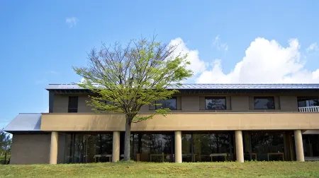 Hotel Yubana Отели рядом со станцией JR Chiji station