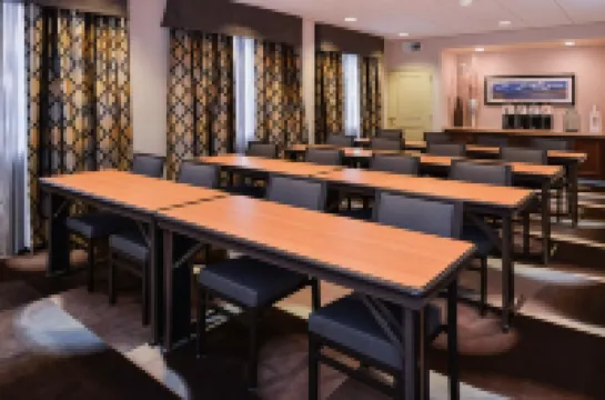 ハンプトン イン & スイーツ デンバー シュペーア ブルバード